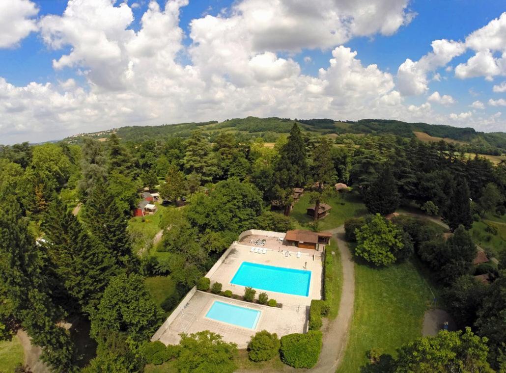 Camping Et Hotel Chateau Du Haget Montesquiou 外观 照片