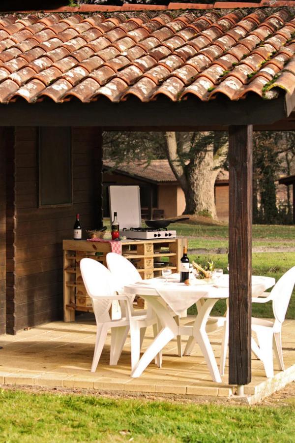 Camping Et Hotel Chateau Du Haget Montesquiou 外观 照片