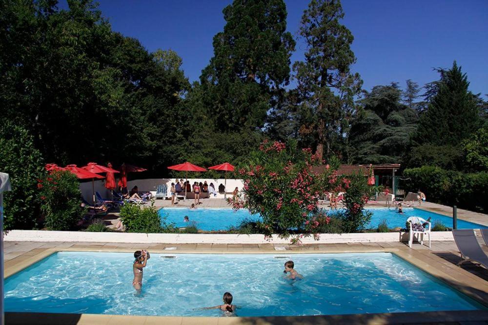 Camping Et Hotel Chateau Du Haget Montesquiou 外观 照片