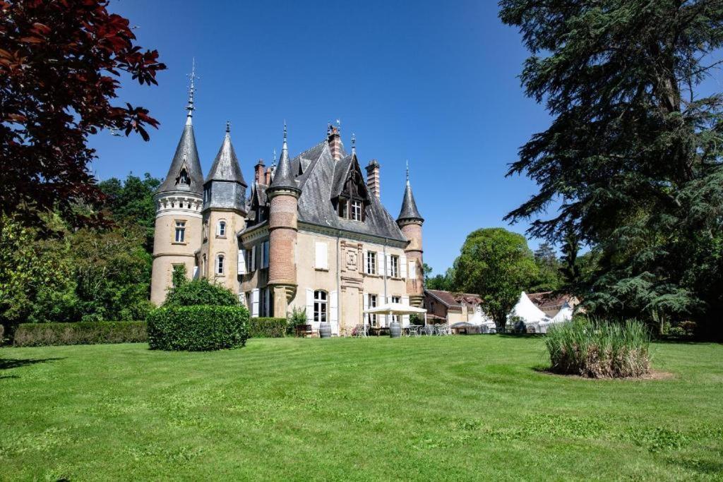 Camping Et Hotel Chateau Du Haget Montesquiou 外观 照片