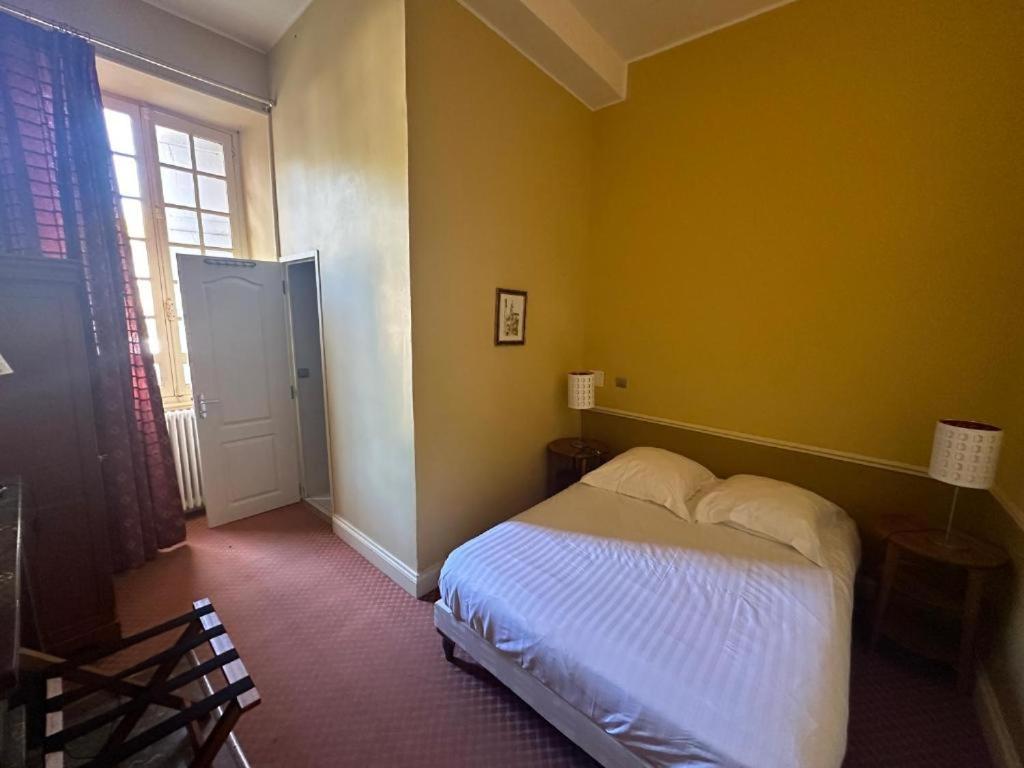 Camping Et Hotel Chateau Du Haget Montesquiou 外观 照片